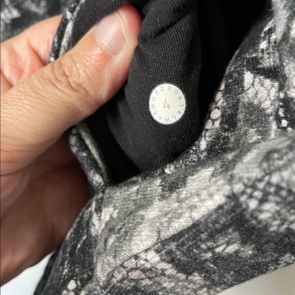NWOT Lululemon Scuba Hoodie Jacket Full Zip Fleece Masked Lace Starlight Black 4 - Picture 7 of 14